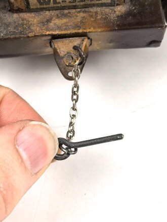 Wehrmachts Fahrzeug mit 4 Luftwaffensoldaten. Blechspielzeug der Firma Lineol . In gutem Gesamtzustand, ungereinigtes Stück