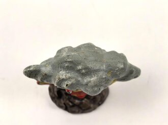 Einschlagende Granate, Massefigur der Firma Lineol. Guter Zustand, Höhe knapp 3,5cm