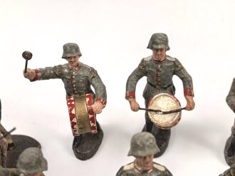 1. Weltkrieg, 23 feldgraue Massefiguren aus der 10cm Serie der Firma Elastolin. Alle original bemalt, jeweils ungereinigt