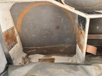 Nachrichtentornister " 1 " Wehrmacht. Gebraucht, das Fell fehlt vollständig, mit Inneneinteilung, datiert 1934