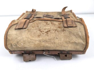 Nachrichtentornister " 1 " Wehrmacht. Gebraucht, das Fell fehlt vollständig, mit Inneneinteilung, datiert 1934