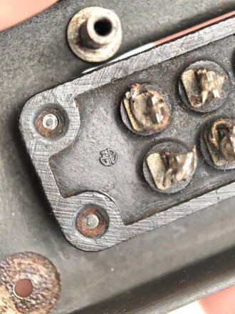 Luftwaffe, Aufhängerahmen RE 10 k, Ln 28046-1, für Empfänger Kurzwelle E10k vom Fu G10. Originallack, guter Zustand