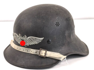 Stahlhelm Luftschutz, einteiliges Modell mit Kinnriemen...