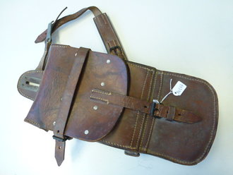 Beschlagzeugtasche für berittenes Hufbeschlagpersonal 1941 mit Einsatz. Selten