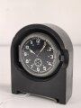 Betriebsuhr, auch Stationsuhr oder Funkraumuhr genannt. Hersteller Kienzle 1944. Gehäuse Originallack, Uhrwerk ist voll aufgezogen, läuft aber nicht.