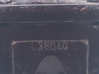 8,8cm Flak, Anschlussdose aus brauner Preßmasse in sehr gutem Zustand, L38018, Hersteller gdr