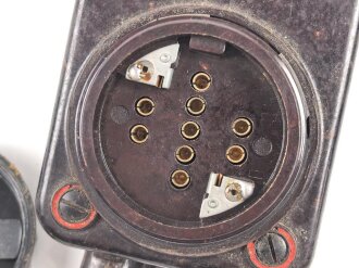 8,8cm Flak, Anschlussdose aus brauner Preßmasse in sehr gutem Zustand, L38018, Hersteller gdr