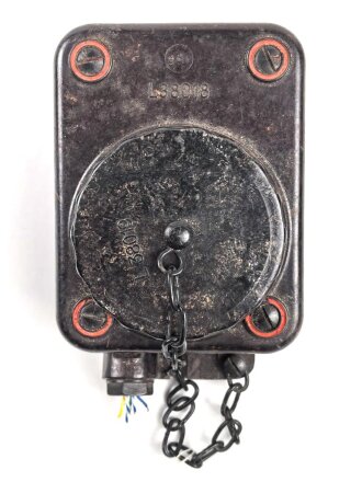 8,8cm Flak, Anschlussdose aus brauner Preßmasse in sehr gutem Zustand, L38018, Hersteller gdr