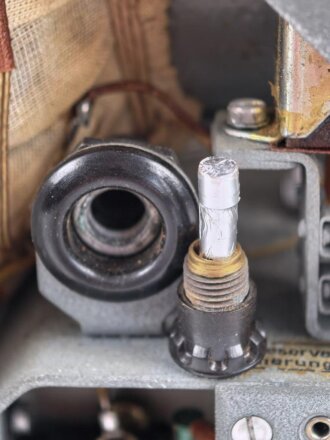 Lautsprechergerät " LSG ( Fu) b " datiert 1940.  Originallack, Funktion nicht geprüft. Verwendet in der Fu 16 Fahrzeug Funkanlage