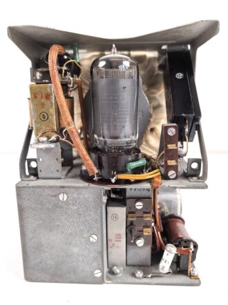 Lautsprechergerät " LSG ( Fu) b " datiert 1940.  Originallack, Funktion nicht geprüft. Verwendet in der Fu 16 Fahrzeug Funkanlage