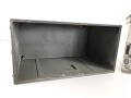 Entstörprüfgerät a Wehrmacht für Kraftfahrzeuge ( Panzerfunk)  mit Prüfempfänger 27,2-33,4 Mhz. Original lackiertes Gehäuse, ungereinigt, der Prüfempfänger nicht auf Funktion getestet. Habe ich noch nie gesehen.