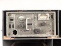 Entstörprüfgerät a Wehrmacht für Kraftfahrzeuge ( Panzerfunk)  mit Prüfempfänger 27,2-33,4 Mhz. Original lackiertes Gehäuse, ungereinigt, der Prüfempfänger nicht auf Funktion getestet. Habe ich noch nie gesehen.