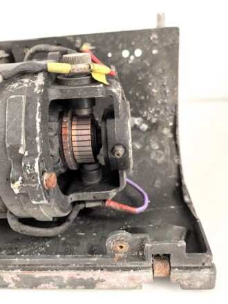 Luftwaffe Umformer U.10 s, Ln 27375, Einankerumformer für den Sender der FuG10-Anlage. Originallack, Funktion nicht geprüft