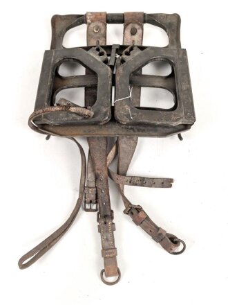 Rückentrage für schweres Feldkabel der Wehrmacht, faltbare Ausführung, datiert 1938. Originallack