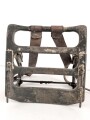 Rückentrage für schweres Feldkabel der Wehrmacht, faltbare Ausführung, datiert 1938. Originallack