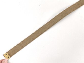 British 1940 dated canvas strap, 25mm high, total lengh 78cm