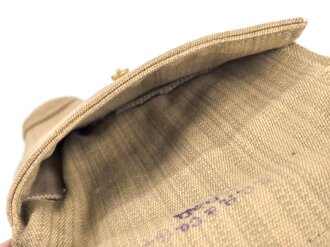 Australien, Pistol holster with ammunition pouch, dated 1944, unused.