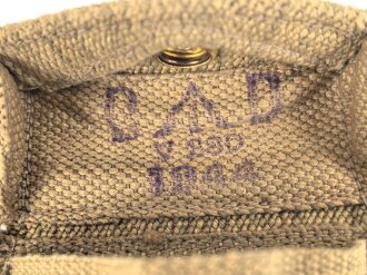 Australien, Pistol holster with ammunition pouch, dated 1944, unused.
