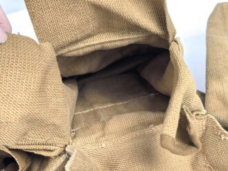 British Pattern 37 ammo pouch set. Most likely Italian after WWII with some original British parts.