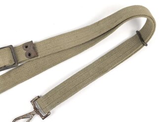 British style carrying strap, unknown use. Total lengh 71cm