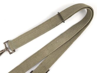 British style carrying strap, unknown use. Total lengh 71cm