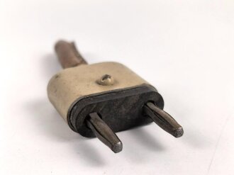 Zweipoliger Stecker Wehrmacht, sandfarbener Originallack