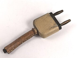Zweipoliger Stecker Wehrmacht, sandfarbener Originallack