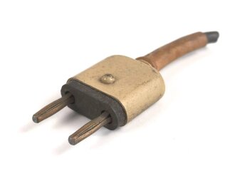 Zweipoliger Stecker Wehrmacht, sandfarbener Originallack