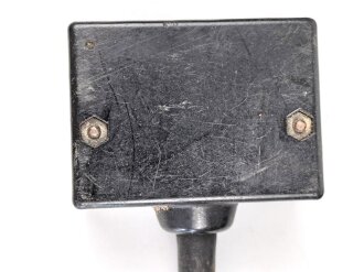 Anschlusskabel zum Brustmikrofon 33 der Wehrmacht ( oder Verlängerungskabel für Feldfernsprecher 33 und Flak Abfrage) . Datiert 1942 / 44, Funktion nicht geprüft