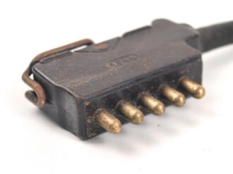 Anschlusskabel zum Brustmikrofon 33 der Wehrmacht ( oder Verlängerungskabel für Feldfernsprecher 33 und Flak Abfrage) . Datiert 1942 / 44, Funktion nicht geprüft