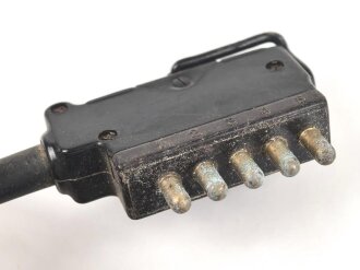 Anschlusskabel zum Brustmikrofon 33 der Wehrmacht ( oder Verlängerungskabel für Feldfernsprecher 33 und Flak Abfrage) . Datiert 1943 / 44, Ungereinigt, Funktion nicht geprüft