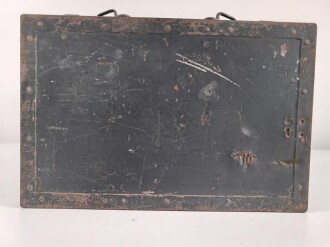 Gehäuse zum Tornister Empfänger Berta ( Torn. E.b ) der Wehrmacht. Ungereinigt, Originallack
