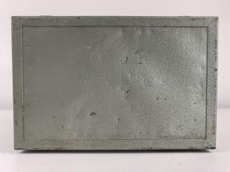 Gehäuse zum Tornister Empfänger Berta ( Torn. E.b ) der Wehrmacht. Unvollständig, überlackiert