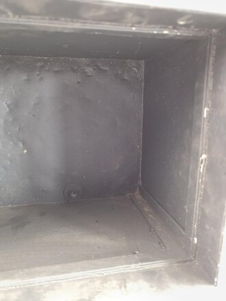 Gehäuse zum Tornister Empfänger Berta ( Torn. E.b ) der Wehrmacht. Überlackiert