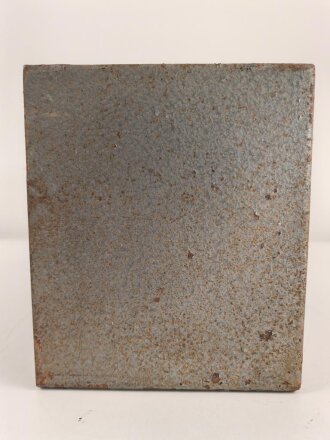 Gehäuse für ein Panzerfunkgerät der Wehrmacht , neuzeitlich lackiert, ungereinigt