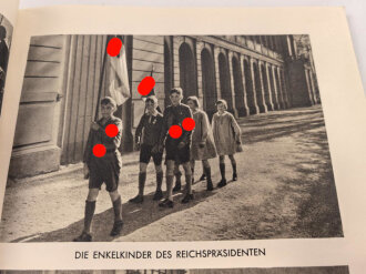 "Jugend um Hitler" von Heinrich Hoffmann, Umschlag eingerissen