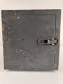 Gehäuse in der Größe eines Tornister Empfänger Berta ( Torn. E.b ) der Wehrmacht. Ungereinigt, Originallack