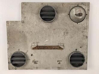 Original lackierte Leichtmetallabdeckung Wehrmacht. Originallack, Maße 41 x 49cm