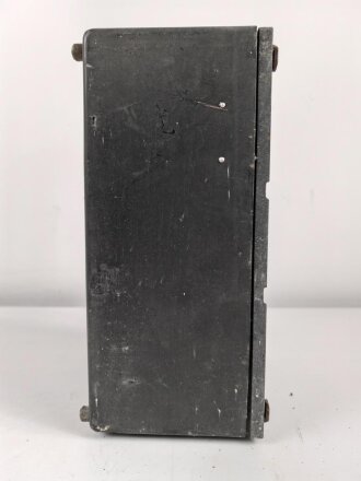 Luftwaffe, Umformer U.10/E, Ln 27377 für Fu.G 10. Originallack, die Gehäuseschrauben fehlen, Funktion nicht geprüft