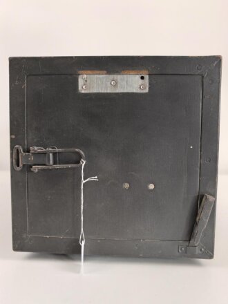 Gehäuse für Zubehörtornister  zum Tornister Empfänger Berta ( Torn. E.b ) der Wehrmacht. Ungereinigt, Originallack , nicht Vollständig