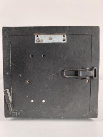 Gehäuse für Zubehörtornister  zum Tornister Empfänger Berta ( Torn. E.b ) der Wehrmacht. Ungereinigt, Originallack , nicht Vollständig