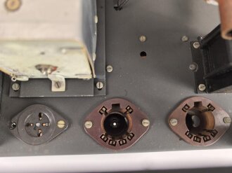 Luftwaffe, Funkübungsgerät Sender FüG-S, Ln 126063. Originallack, Unvollständig, Funktion nicht geprüft, mit passendem Deckel