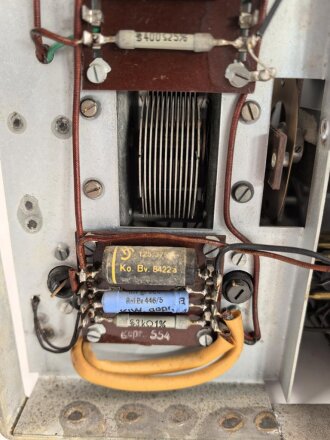 Kasernen Funk Übungsgerät 42 , Sender. Originallack, Funktion nicht geprüft