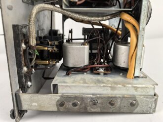 Kasernen Funk Übungsgerät 42 , Sender. Originallack, Funktion nicht geprüft