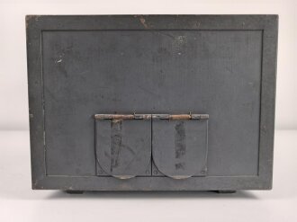 Kasernen Funk Übungsgerät 42 , Sender. Originallack, Funktion nicht geprüft