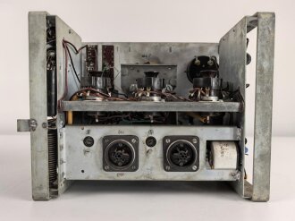 Kasernen Funk Übungsgerät 42 , Sender. Originallack, Funktion nicht geprüft