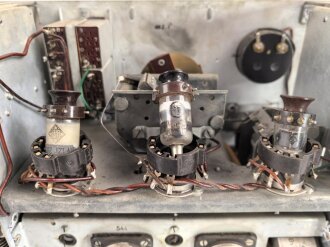 Kasernen Funk Übungsgerät 42 , Sender. Originallack, Funktion nicht geprüft