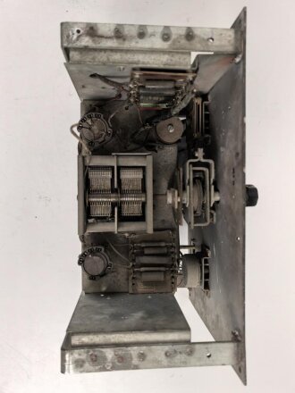 Luftwaffe, Kasernen Funkübungsgerät 42  Empfänger FüG-E , Originallack, Gehäuseschrauben fehlen, Funktion nicht geprüft