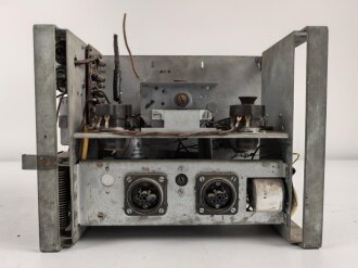 Luftwaffe, Kasernen Funkübungsgerät 42  Empfänger FüG-E , Originallack, Gehäuseschrauben fehlen, Funktion nicht geprüft