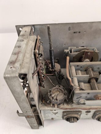 Luftwaffe, Kasernen Funkübungsgerät 42  Empfänger FüG-E , Originallack, Gehäuseschrauben fehlen, Funktion nicht geprüft